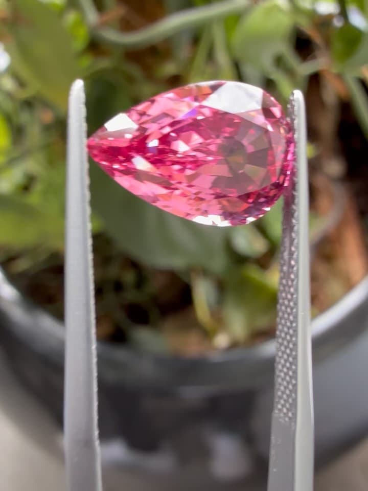 Spinel 5.24 ct