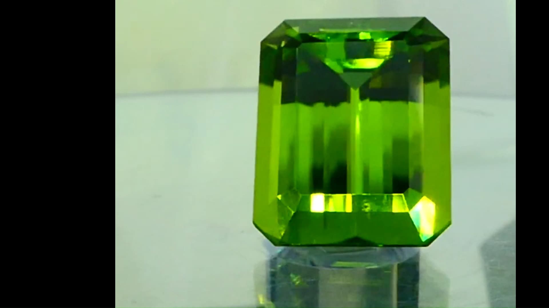 Tourmaline 0.00 ct