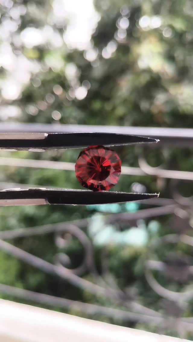 Spinel 0.00 ct