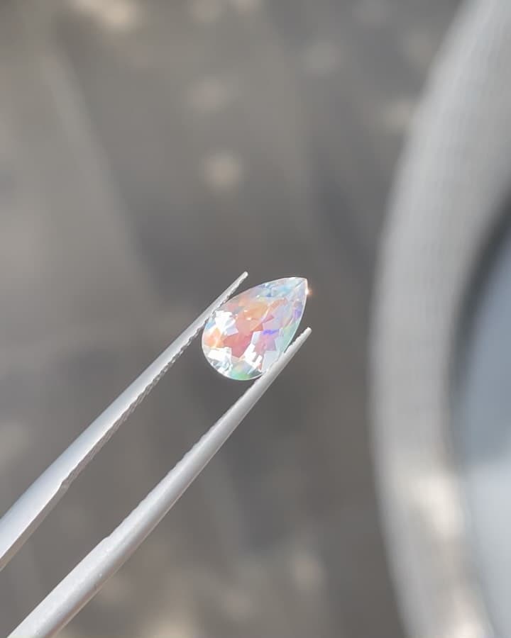 Rainbow Moonstone 1.15 ct